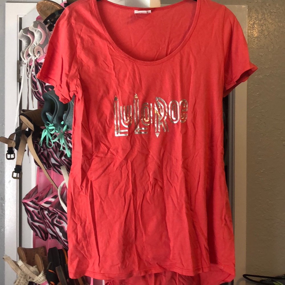 LuLaRoe clsssic t